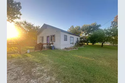 501 Gilliland Street, Tioga, TX 76271 - Photo 24