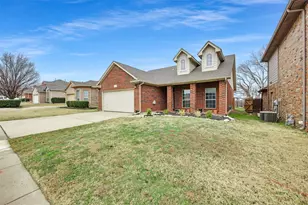2713 Bull Shoals Dr, Fort Worth, TX 76131 - Photo 2