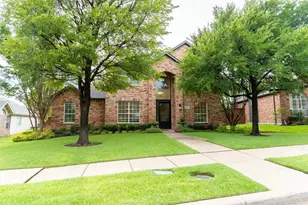 10451 Enchanted Meadow Dr, Frisco, TX 75033 - Photo 1