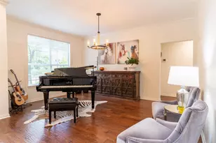 10451 Enchanted Meadow Dr, Frisco, TX 75033 - Photo 4