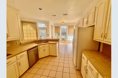 4621 Lakepointe Avenue, Rowlett, TX 75088 - Photo 8