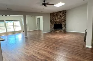 1922 Kensington Dr, Carrollton, TX 75007 - Photo 6