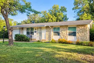 414 Melrose Dr, Richardson, TX 75080 - Photo 2