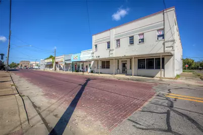 161 E Dallas Avenue, Cooper, TX 75432 - Photo 10