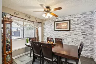 102 E Ridgegate Dr, Garland, TX 75040 - Photo 8