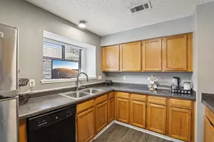 102 E Ridgegate Dr, Garland, TX 75040 - Photo 12