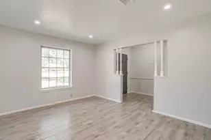 1225 Crestwood Dr, Cleburne, TX 76033 - Photo 8