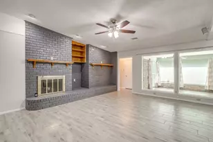 1225 Crestwood Dr, Cleburne, TX 76033 - Photo 12
