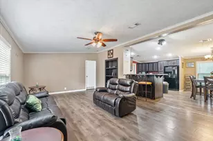 13902 E Travis Ln, Log Cabin, TX 75148 - Photo 2