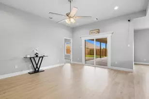 13633 Founders Ln, Crowley, TX 76036 - Photo 12