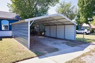 1214 3rd St, Graham, TX 76450 - Photo 6