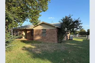 58 Roberts Road, Mineral Wells, TX 76067 - Photo 2