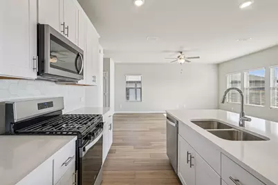 519 Clover Creek Drive, Princeton, TX 75071 - Photo 12