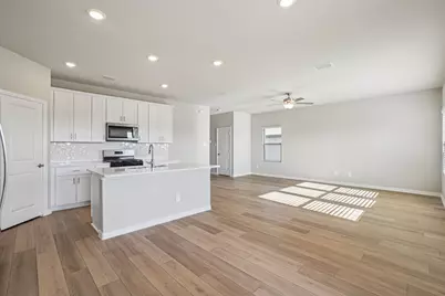 519 Clover Creek Drive, Princeton, TX 75071 - Photo 10