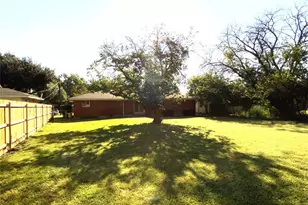 1206 Usher St, Benbrook, TX 76126 - Photo 26