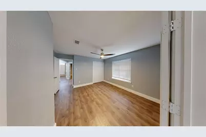 8343 Crystalwood Drive, Dallas, TX 75249 - Photo 10