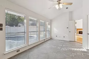 1404 Waterside Dr, Dallas, TX 75218 - Photo 14