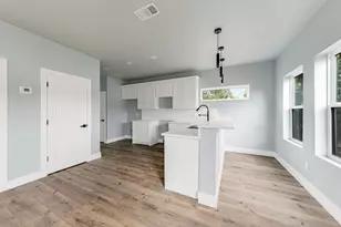 1113 E Oleander, Fort Worth, TX 76104 - Photo 12