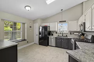 2073 Wedgewood Dr, Grapevine, TX 76051 - Photo 12