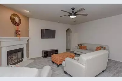 2713 Clubhouse Drive, Denton, TX 76210 - Photo 4