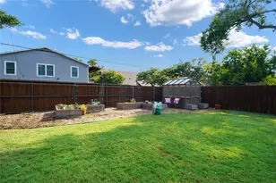 8318 Londonderry Ln, Dallas, TX 75228 - Photo 18