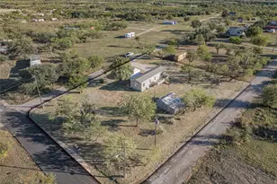 605 S Butte St, Breckenridge, TX 76424 - Photo 2