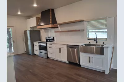 902 Chestnut Street, Commerce, TX 75428 - Photo 10