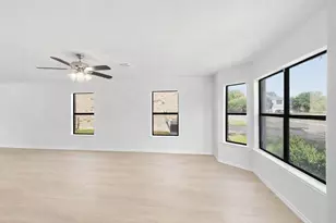 7604 Amsterdam Ln, Arlington, TX 76002 - Photo 4