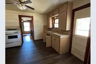 605 N Kirk Street, Hico, TX 76457 - Photo 6