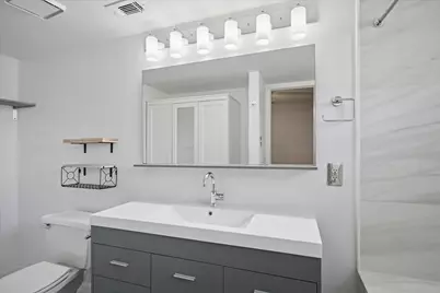 5740 Martel Avenue #B18, Dallas, TX 75206 - Photo 6