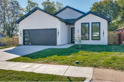 2209 W E Roberts Street, Grand Prairie, TX 75051 - Photo 2