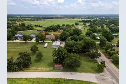 102 N Mesquite Street, Paradise, TX 76073 - Photo 30