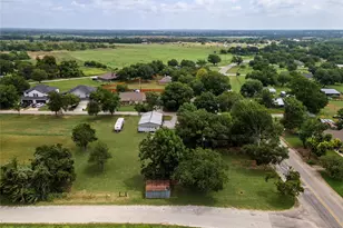 102 N Mesquite St, Paradise, TX 76073 - Photo 30