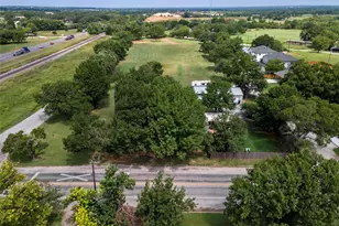 102 N Mesquite St, Paradise, TX 76073 - Photo 32