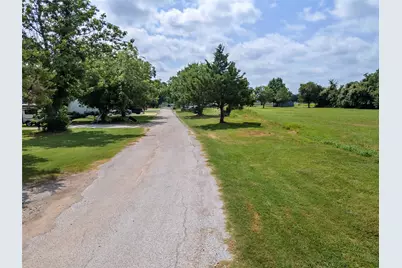 102 N Mesquite Street, Paradise, TX 76073 - Photo 20