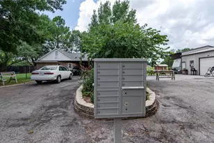 102 N Mesquite St, Paradise, TX 76073 - Photo 10