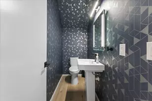 2001 N Prairie Ave, Dallas, TX 75204 - Photo 14