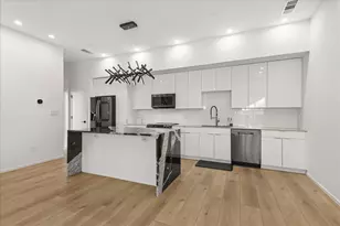 2001 N Prairie Ave, Dallas, TX 75204 - Photo 12