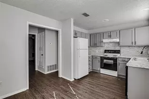 1403 Courtney Pl, Cleburne, TX 76033 - Photo 8