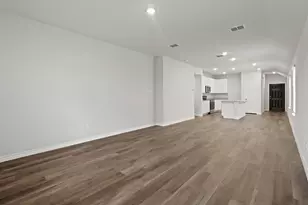 3132 Manchester Dr, Cleburne, TX 76031 - Photo 4