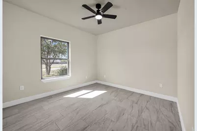 518 Dolphin Terrace, Runaway Bay, TX 76426 - Photo 20