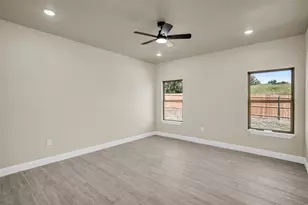 518 Dolphin Terrace, Runaway Bay, TX 76426 - Photo 28