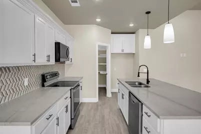 518 Dolphin Terrace, Runaway Bay, TX 76426 - Photo 14