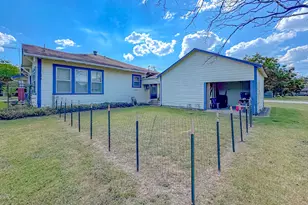 512 SW 2nd St, Kerens, TX 75144 - Photo 22