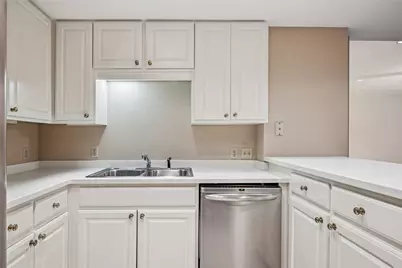 5200 Keller Springs Road #110, Dallas, TX 75248 - Photo 12