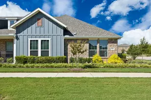 1041 4th St, Argyle, TX 76226 - Photo 4