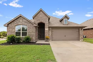 5725 Broad Bay Ln, Fort Worth, TX 76179 - Photo 2