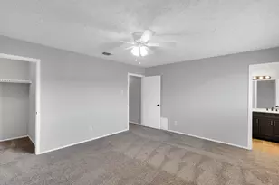 125 W Mountain Creek Dr, Grand Prairie, TX 75052 - Photo 14