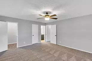 125 W Mountain Creek Dr, Grand Prairie, TX 75052 - Photo 8