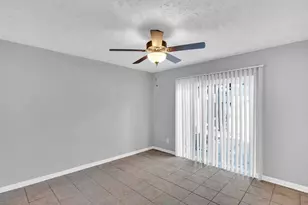 125 W Mountain Creek Dr, Grand Prairie, TX 75052 - Photo 18